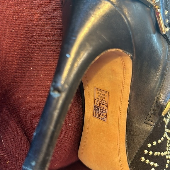 Vintage pair of leather suede and bling boots. Fashion boots. Size 4.​​ - Picture 8 of 8